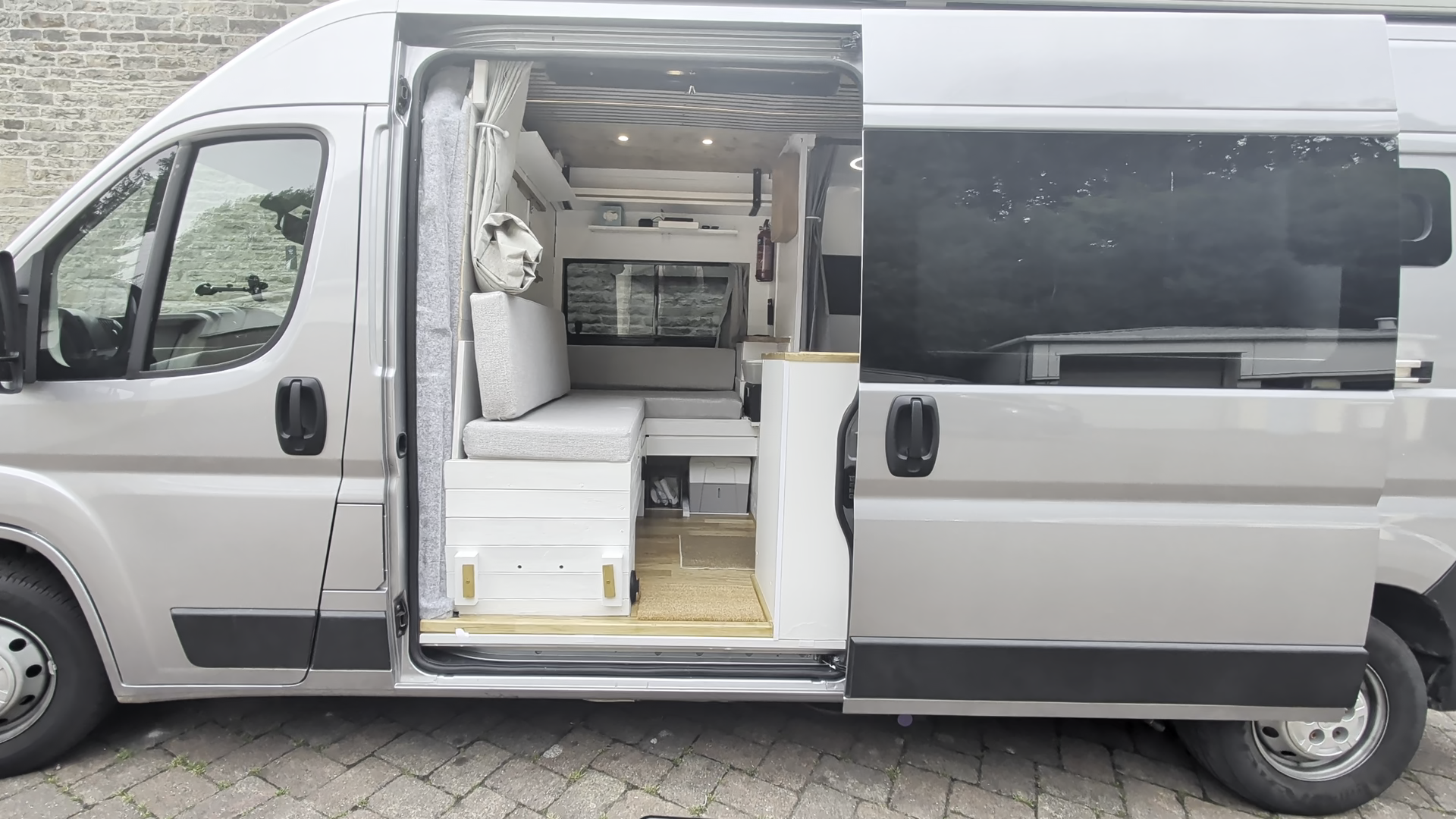 Exterior Left (Passenger Side)